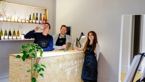 Paint your Partner: Kreativworkshop mit Weinbegleitung
