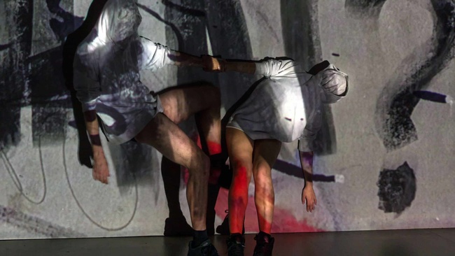 Martina La Ragione: THIS WALL HAS NO TITLE