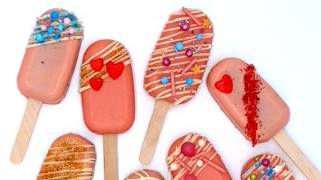 Backkurs für Mamas & Kids in München – Cakelollies gestalten zum Muttertag 💕✨