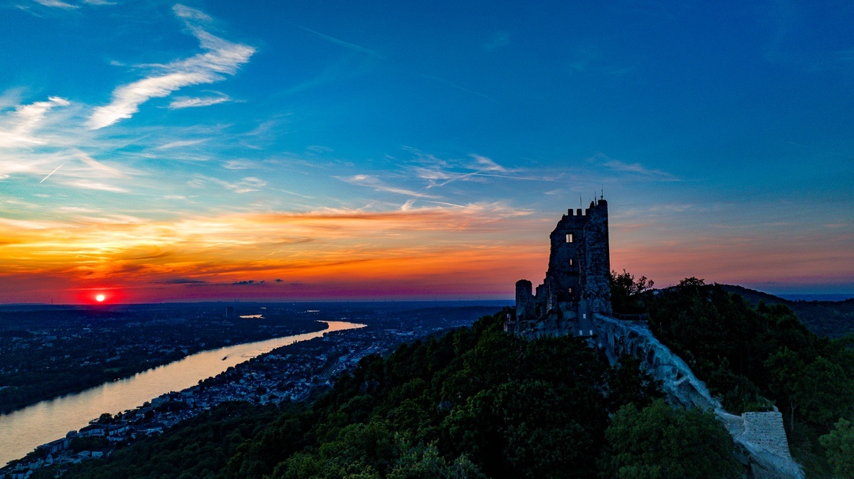 Der Drachenfels