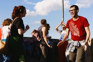 tanz.tausch Festival: Umsonst & Draußen "The social within the city: City Groove 2024" / Liza Baliasnaja "Chiaroscuro"