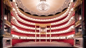 GUIDED TOUR OF THE NATIONALTHEATER (ENGLISH)