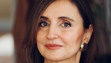 Lesung & Gespräch | An Evening with Roya Hakakian. Poetry and Identity between Iran, Israel and the USA