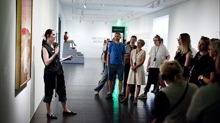 WE'RE NOT JUST A TREND: KUNST WAR SCHON IMMER AUCH QUEER