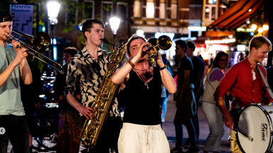F+K LIVE SOUNDS: UTRECHT STRAAT HERRES  (Marching Band, NL) IM ANSCHLUSS  BEST OF THE DECADES  (90s till today) mit Dr. SOMMER