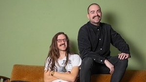 Häppchen & Sekt - Lukas Diestel und Jonathan Löffelbein, die Macher von Worst of Chefkoch, präsentieren ihre late-nightigste Show… bis jetzt.
