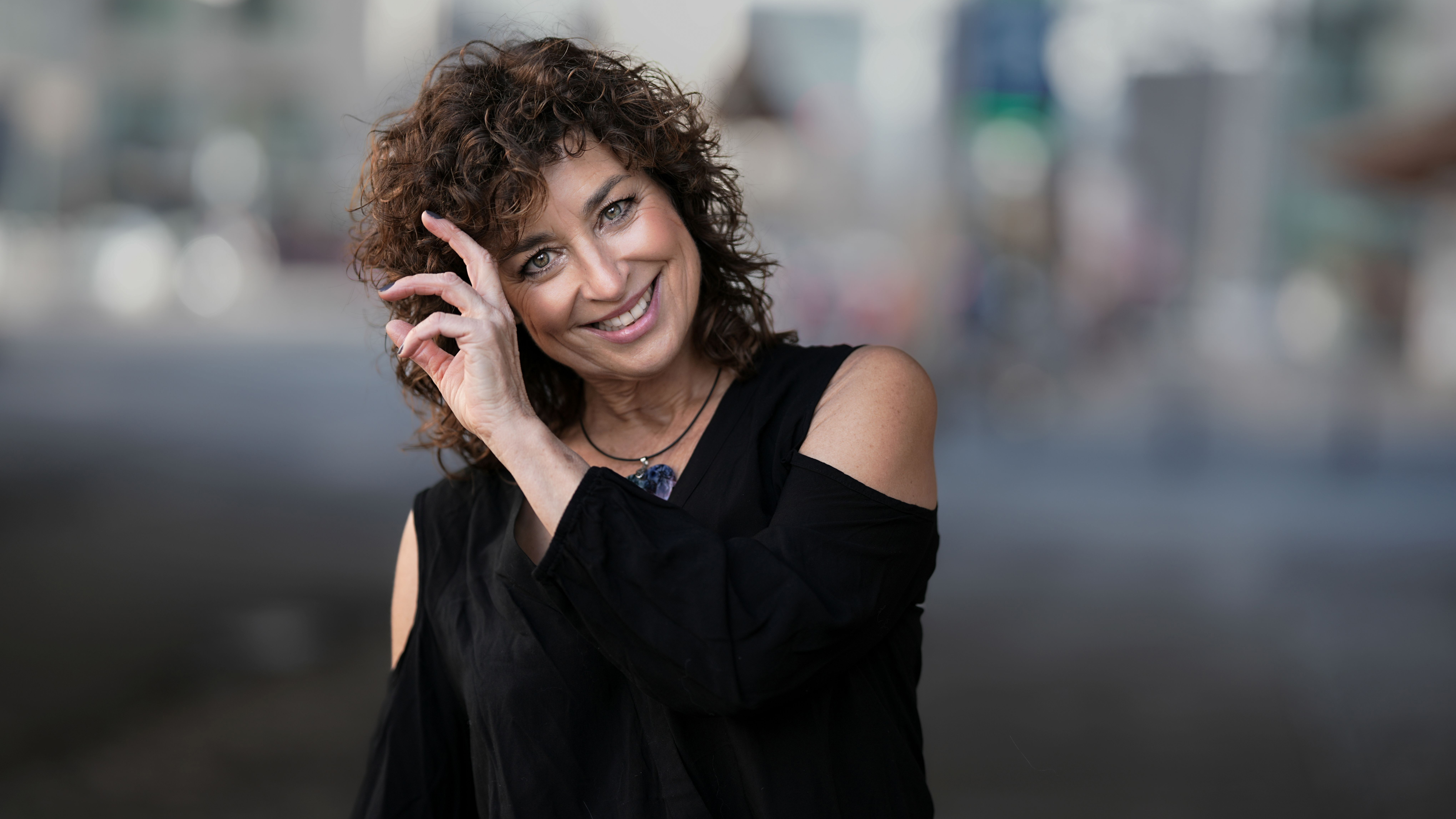 ISABEL VARELL »DIE GUTEN ALTEN ZEITEN SIND JETZT«