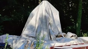 Suche nach der geheimen Ausstellung