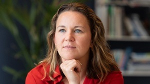 Annemarie Andre liest aus „Nacktschnecken“