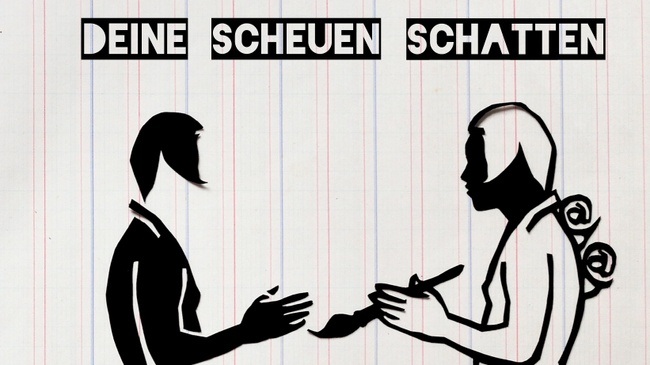 Deine scheuen Schatten von Verbranntem gebannt