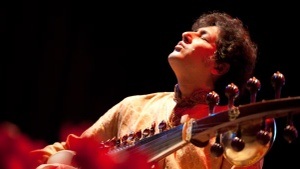 PARTHO SAROTHY (Indien) feat. FARID BANERJEE (Afghanistan) // Indische klassische Musik