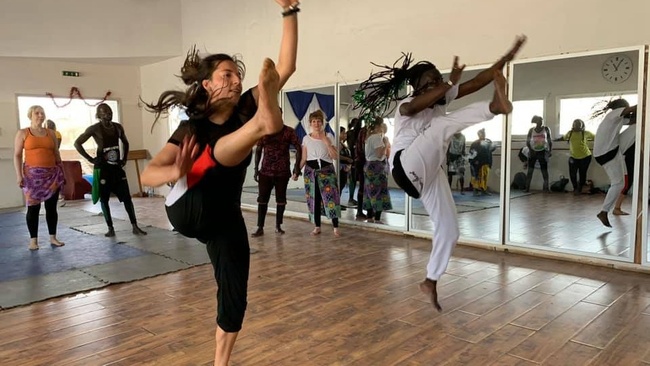 Afrikanischer Tanzkurs -Sabar Style- mit LIVE Trommel Musik