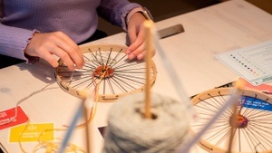 WELTWEBEN – Tufting, Weben & Sticken für alle. WELTSTUDIO spezial: Dein kreativer Aktionstag