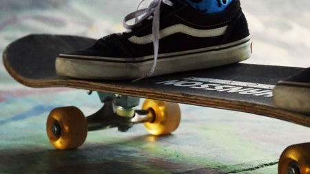 Skateboarding Anfänger:innen & Fortgeschrittene | Ab 7 Jahren