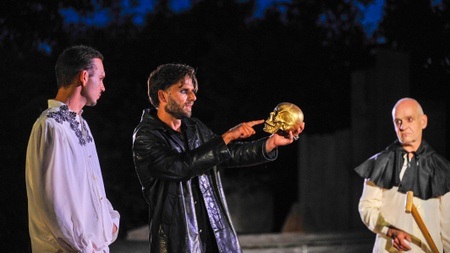 Hamlet by William Shakespeare (original version)