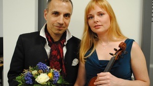 ERich Kästners "13 Monate" & Anna Markova an der Violine