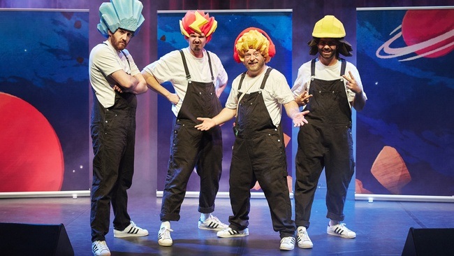 Die Razzzelbande „What’s up Hoverup?“