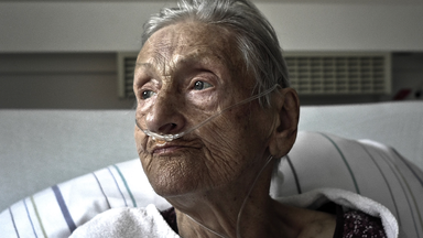 "Die Gesichter der Pflege" - Thies P. Sprenger / PRE-OPENING / thefotoarchive