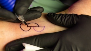 Kostenlose Organspendetattoos mit Junge Helden e.V