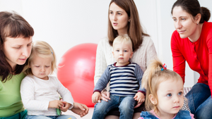 Familiencafé im Agnesviertel - Ferienangebot  für Eltern mit ihren Kindern von 0 bis 24 Monaten