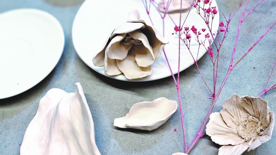 WORKSHOP: Keramikblüten - flüchtige Schönheit in bleibender Form