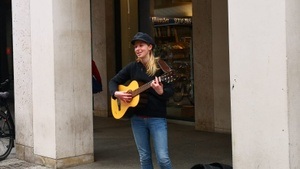 Live Musik mit Ronja