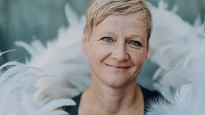 DOUBLE IMPRO - Ich wollt, ich wär ein Huhn & Vom Glück, Mensch zu sein