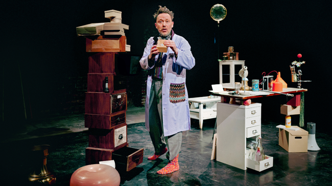 Der Geräuschehändler nach dem Buch von Kathrin Rohmann – Performance von TOBOSO