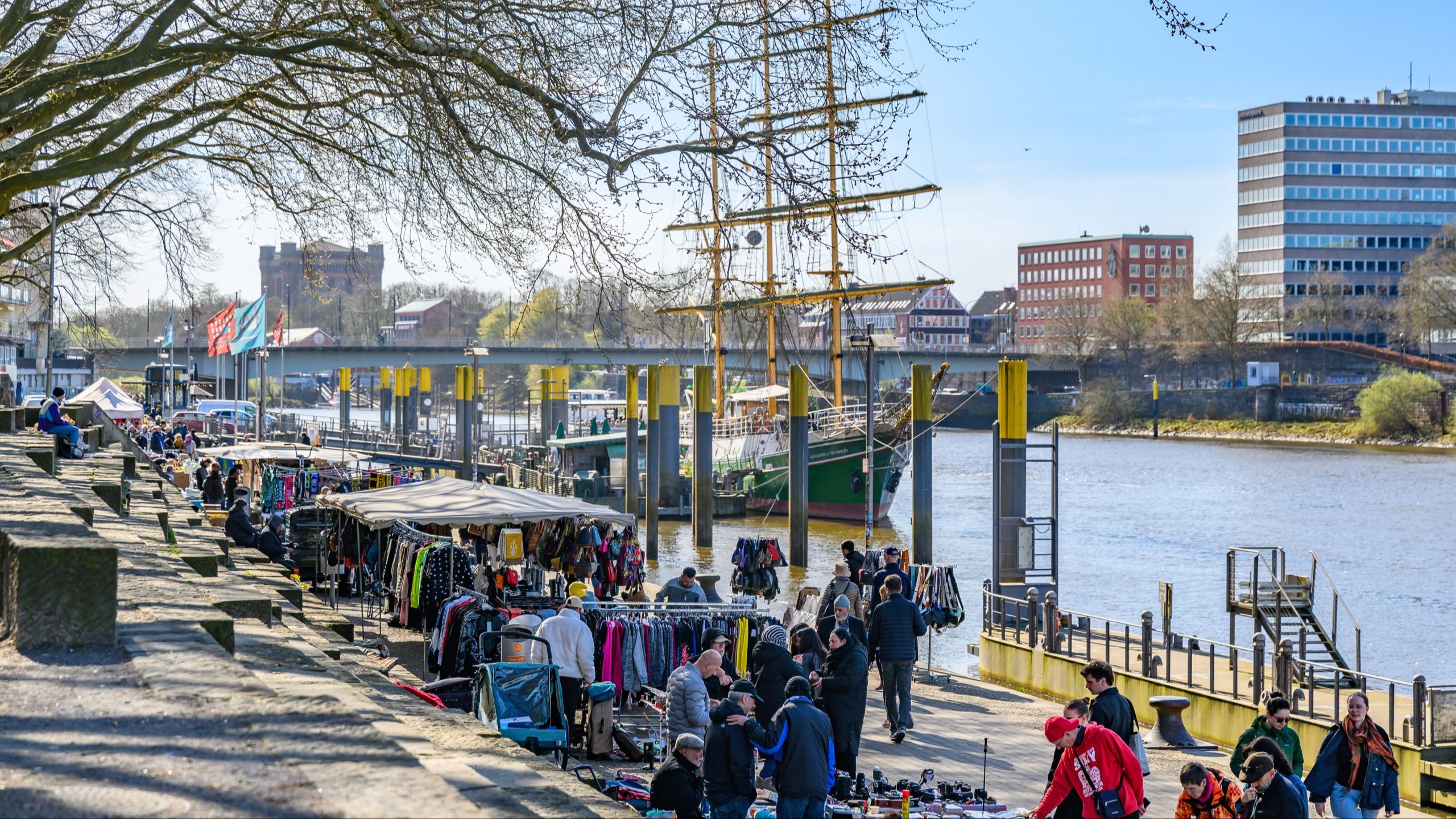 Weserflohmarkt: alte Schätze zum neu Verlieben
