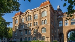 Konzertreihe „Unerhört?“: „Für Caroline“, Werke für Klavier zu vier Händen von Franz Schubert und William Sterndale Bennett.