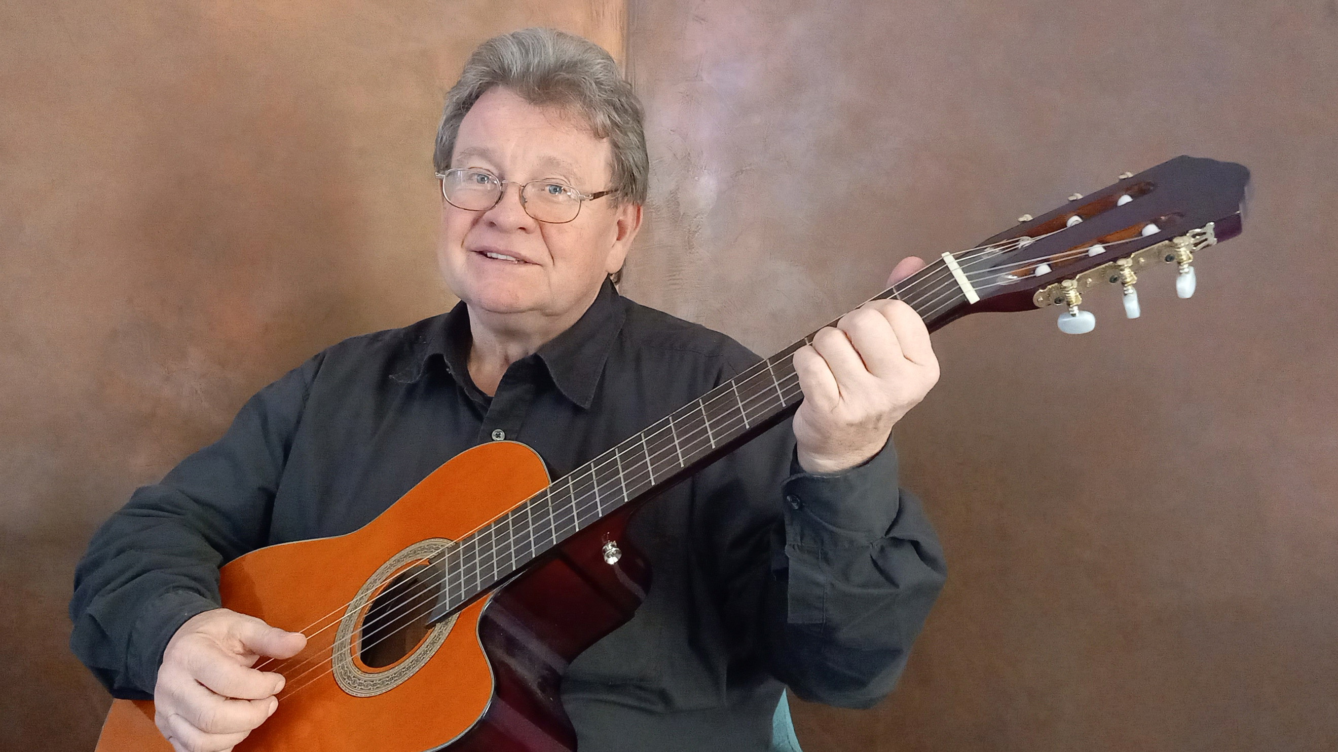 „Ring of Fire“. Johnny Cash - mit Klaus Grabenhorst (Gesang und Gitarre)