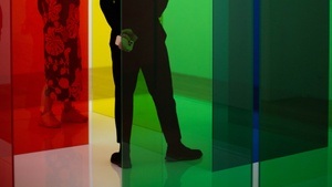 Eintauchen in Kunst - Kurzmeditation zur Ausstellung "Color Everywhere"