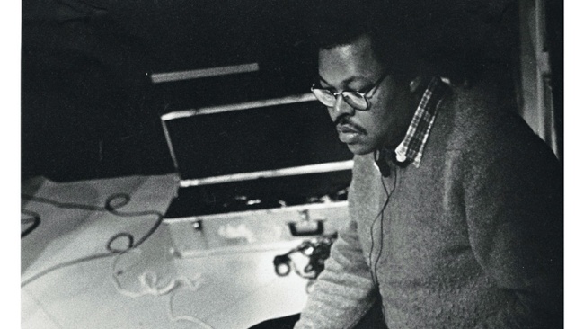 im­pro­vi­sing AI - Ge­sprächs­kon­zert über das Le­ben mit krea­ti­ven Ma­schi­nen