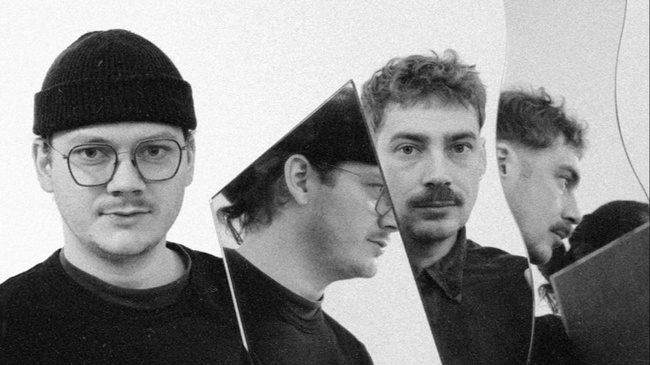 WALKING ON RIVERS - Bright Screen, Red Eyes, Science Fiction Tour - Nachtleben Frankfurt