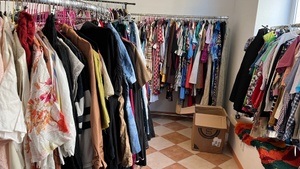 GROSSER SECOND HAND & VINTAGE LAGERVERKAUF