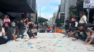 Offene Zeichensession: Oscar Murillo, Social Mapping