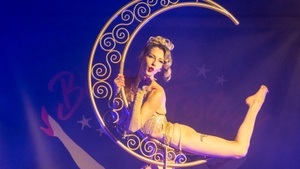 Weihnachts-Burlesque-Show!