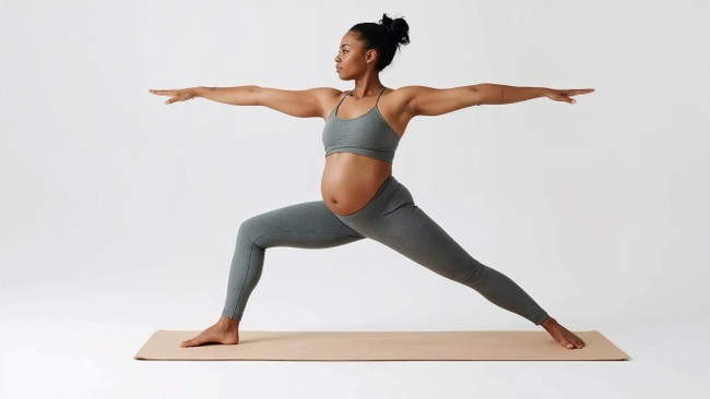 Prenatal Yoga / Yoga für Schwangere - Sanfter in die Geburt