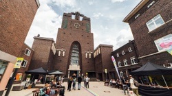 Hl. Kreuz Kirche & Quartier Bochumer Straße