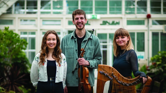 Crossdorf Festival: Rebecca Hill & Charlie Stewart mit Mischa MacPherson - Scottish Folk