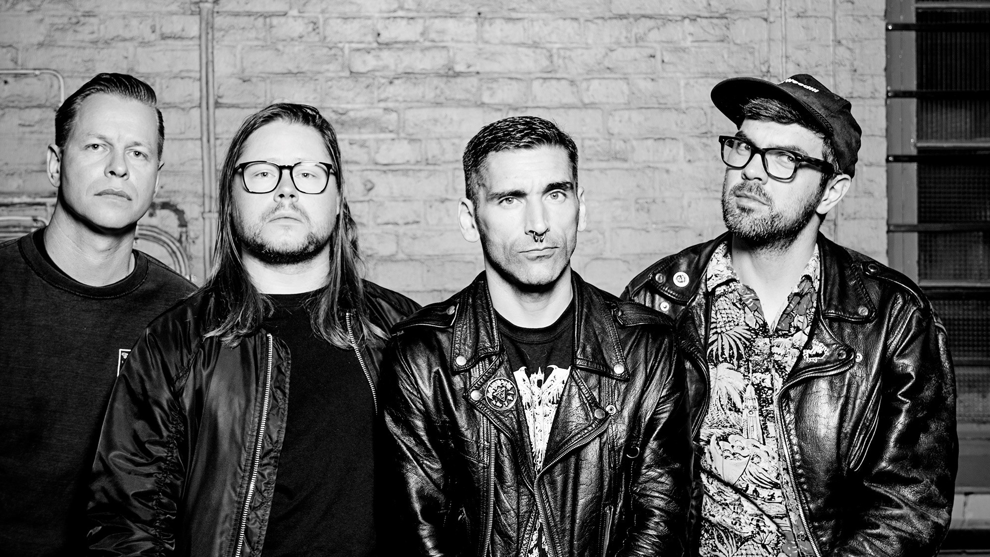 Satanic Surfers (Skate-Punk / Schweden) + For I Am (Punkrock / Belgien)