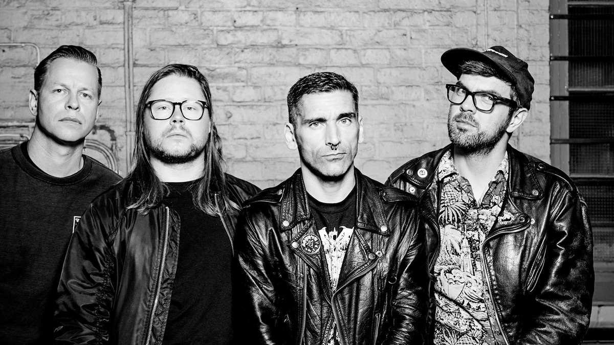 Satanic Surfers (Skate-Punk / Schweden) + For I Am (Punkrock / Belgien)