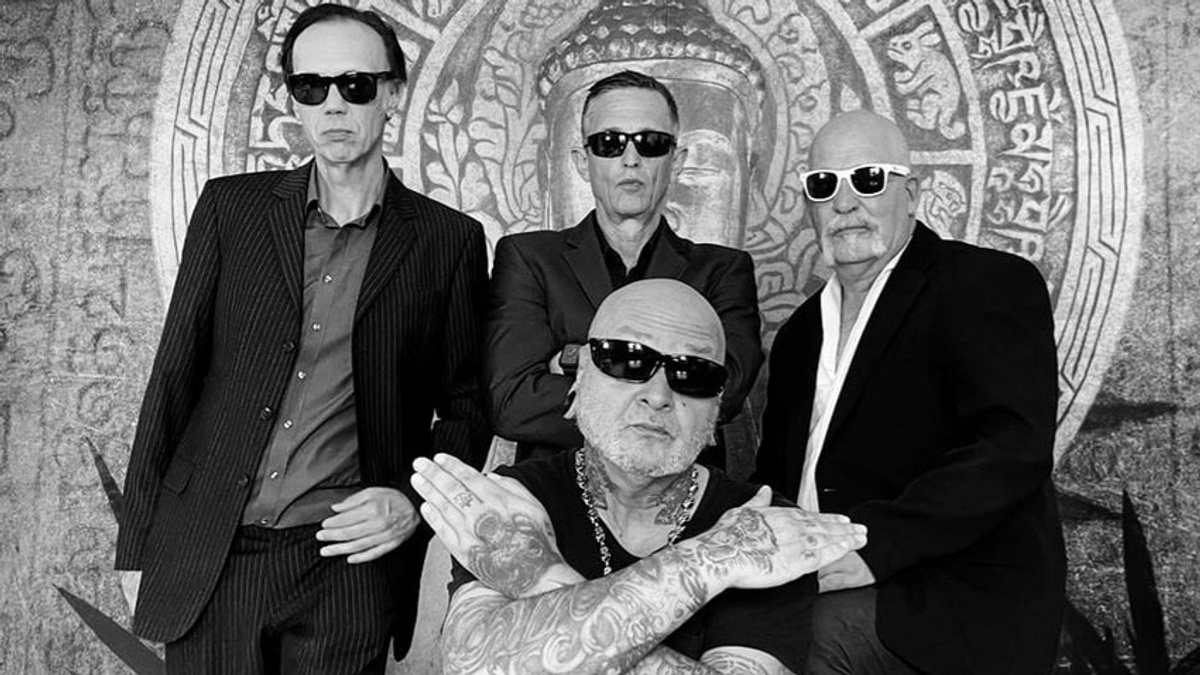 The C.U.T. & Aylin Leclaire