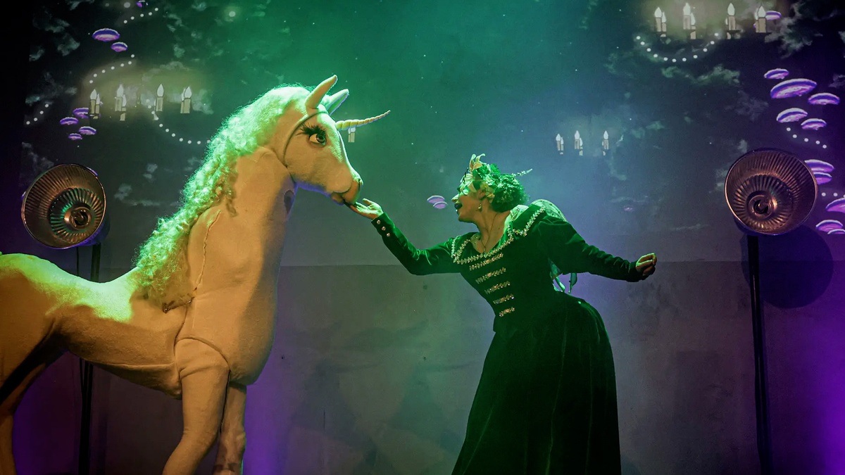 Frack \u0026 Spitzenhöschen