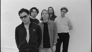 Neumatic Parlo + Mirror Glaze | Hamburg, Elbdeich Studio