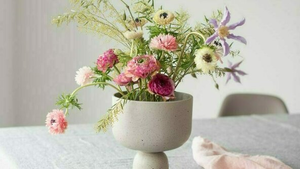 New Ikebana – Blumen arrangieren mit Kenzan
