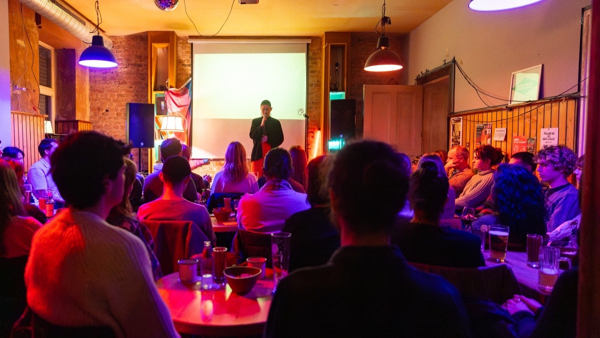 The Intelligence AI Can't Copy  | Bar lecture by BREWING MINDS