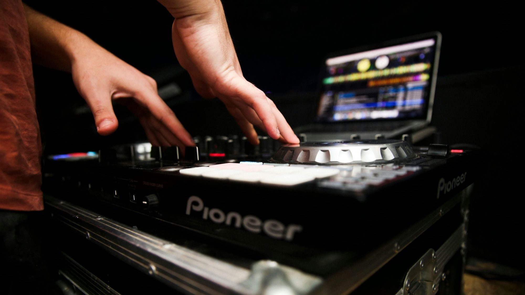 DJ WORKSHOP (Intermediate) DECKS + FEEDBACK