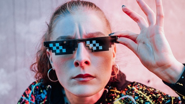 Michal – Musikerin & Komikerin