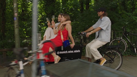 Wine & Food Walking Tour MAXVORSTADT! | Munich Wine Rebels